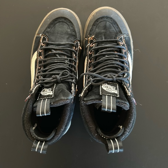 Van’s Off the Wall MTE Women’s size 8 - Picture 1 of 10